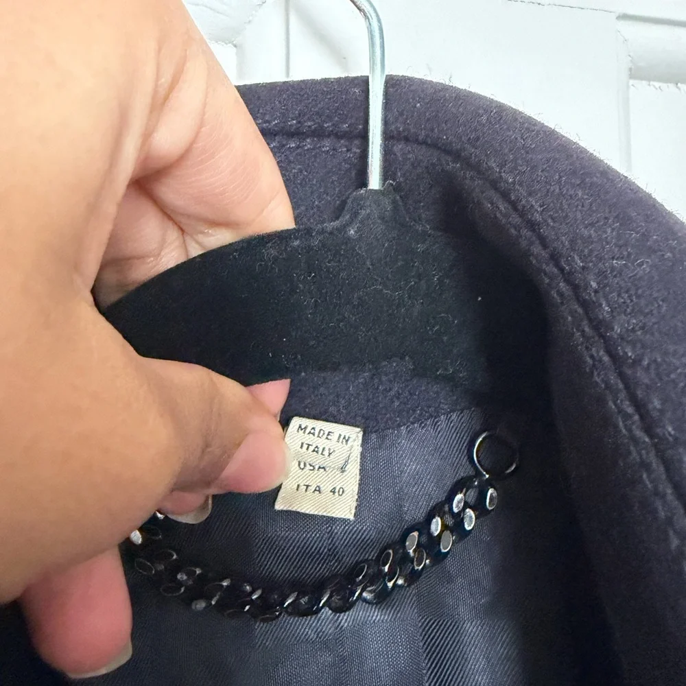 Burberry Black Wool Trench Coat with Epaulettes USA 6 - Picture 4 of 15